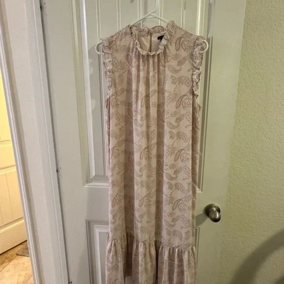 Ann Taylor Light Pink and Baby Blue Paisley/Floral Patterned Midi Dress Ruffled - Picture 2 of 11